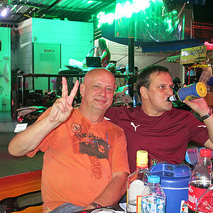 04.11.2013 Smurf Bar
