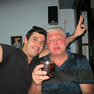 06.11.2013 Smurf Bar