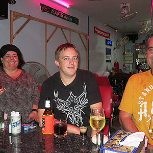 07.11.2013 Smurf Bar