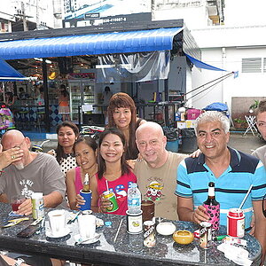 08.11.2013 Smurf Bar