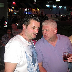 08.11.2013 Smurf Bar