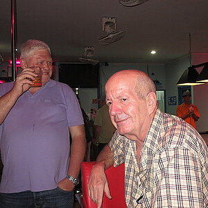08.11.2013 Smurf Bar