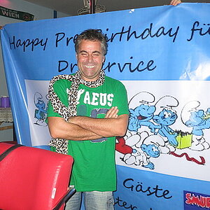 08.11.2013 Smurf Bar