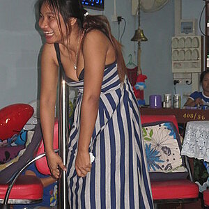 08.11.2013 Smurf Bar