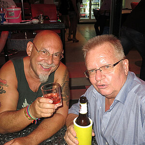 10.10.2013 Smurf Bar