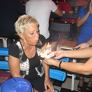 16.11.2013 Smurf Bar