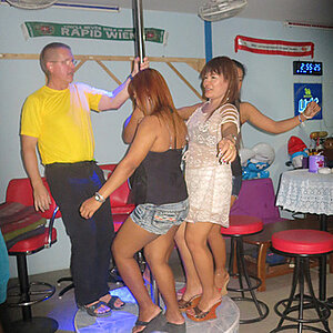 21.11.2013 Smurf Bar