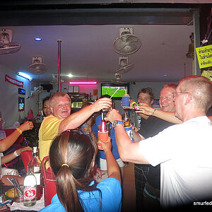 22.11.2013 Smurf Bar