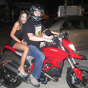 26.11.2013 Smurf Bar