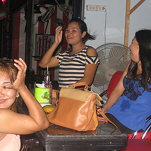 27.11.2013 Smurf Bar