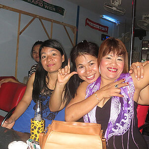 27.11.2013 Smurf Bar
