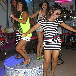 27.11.2013 Smurf Bar