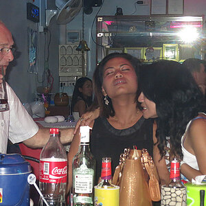 02.12.2013 Smurf Bar