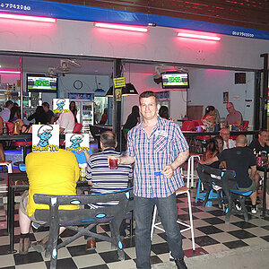 02.12.2013 Smurf Bar