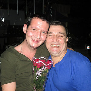 06.12.2013 Smurf Bar
