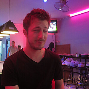 08.12.2013 Smurf Bar