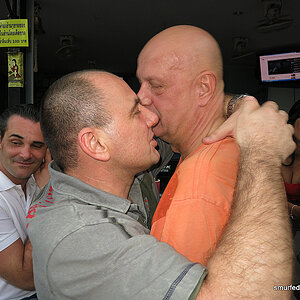2014-01-11 Smurf Bar