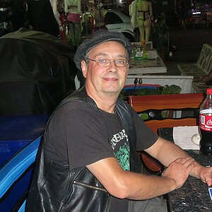 2014-01-27 Smurf Bar