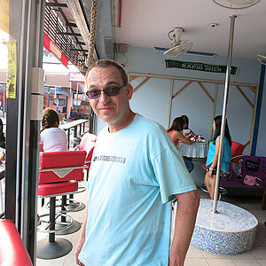 2014-02-06 Smurf Bar