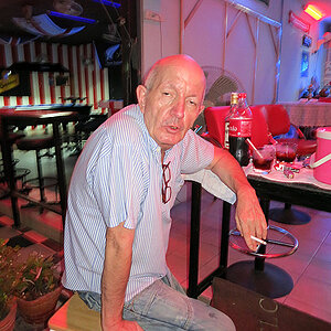 2014-02-06 Smurf Bar