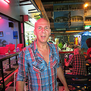 2014-02-23 Smurf Bar