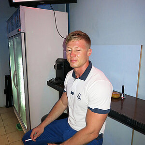 2014-02-24 Smurf Bar