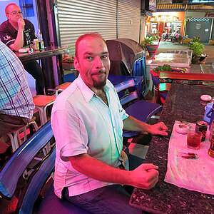 2014-03-18 Smurf Bar