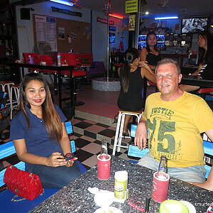 2014-04-08 Smurf Bar