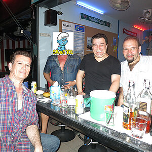 2014-04-09 Smurf Bar