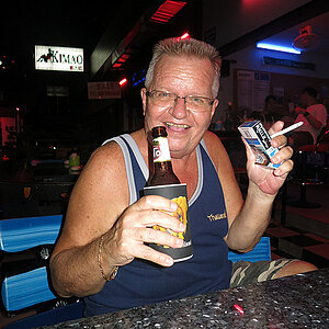 2014-04-11 Smurf Bar