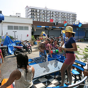 2014-04-16 Smurf Bar