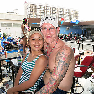 2014-04-16 Smurf Bar