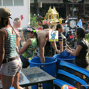 2014-04-16 Smurf Bar