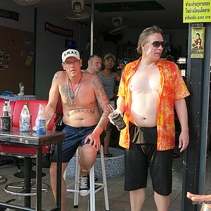 2014-04-16 Smurf Bar