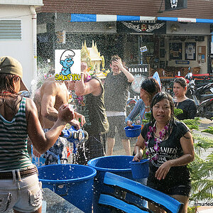 2014-04-16 Smurf Bar