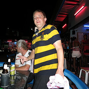 2014-04-18 Smurf Bar