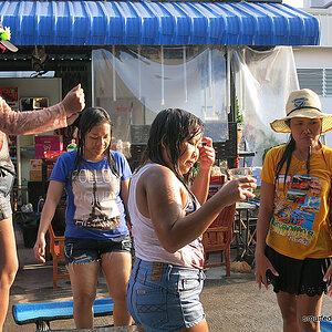 2014-04-19 Smurf Bar