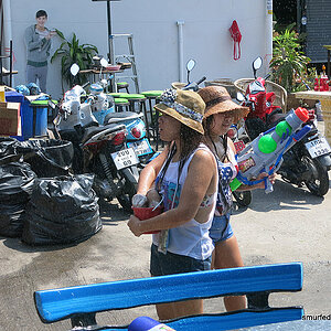 2014-04-19 Smurf Bar