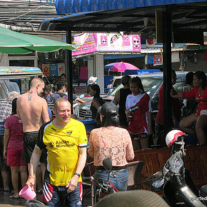 2014-04-19 Smurf Bar