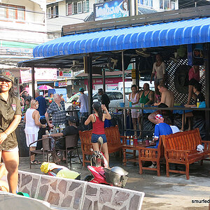 2014-04-19 Smurf Bar