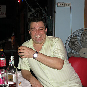 2014-04-27 Smurf Bar