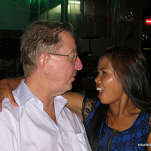 2014-04-28 Smurf Bar