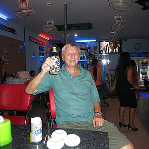 2014-05-04 Smurf Bar