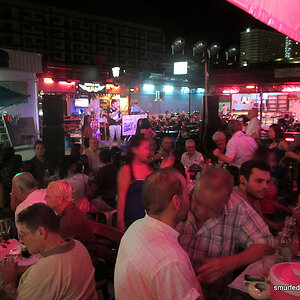 2014-05-17 Smurf Bar