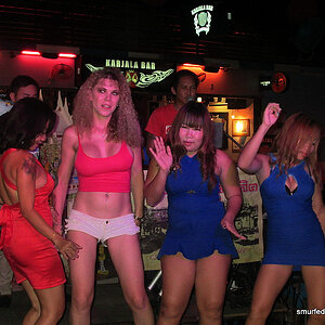 2014-05-17 Smurf Bar