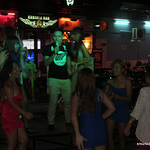 2014-05-17 Smurf Bar