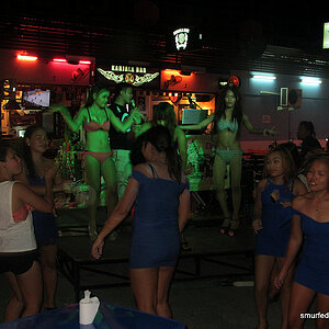 2014-05-17 Smurf Bar