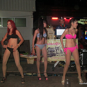 2014-05-17 Smurf Bar