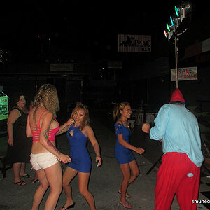 2014-05-17 Smurf Bar