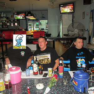 2014-05-17 Smurf Bar